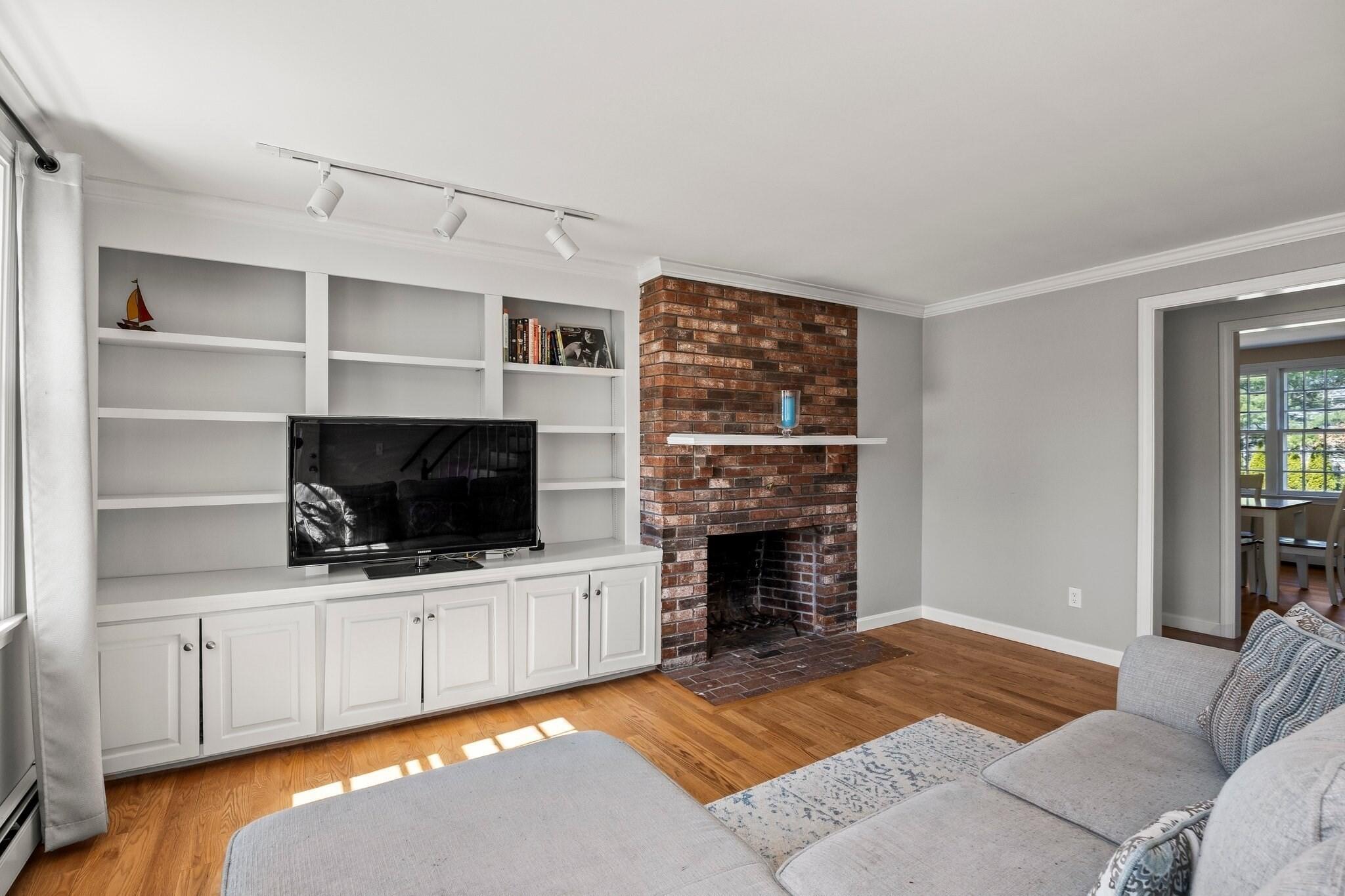 22 Merideth Way Centerville, MA 02632 - Photo 7 of 28 7