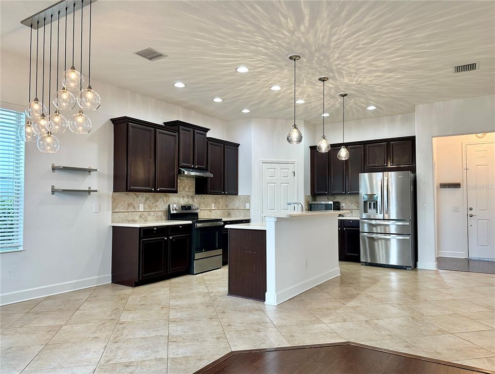 6157 Castleton Hollow Road Riverview, FL 33578 - Photo 7 of 45