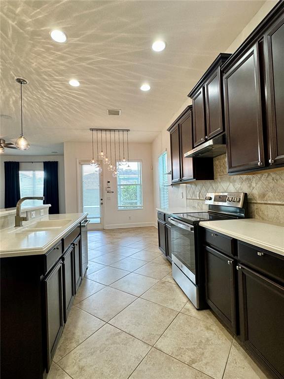 6157 Castleton Hollow Road Riverview, FL 33578 - Photo 8 of 45