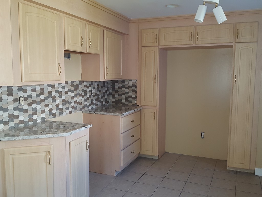 16 Hutton Street Fall River, MA 02720 - Photo 10 of 23 Gallery Image 10