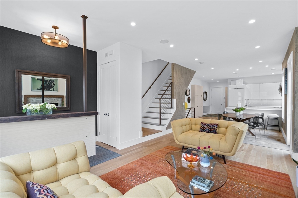 26 Salisbury Road, Unit 26 Newton, MA 02458 - Photo 4 of 23