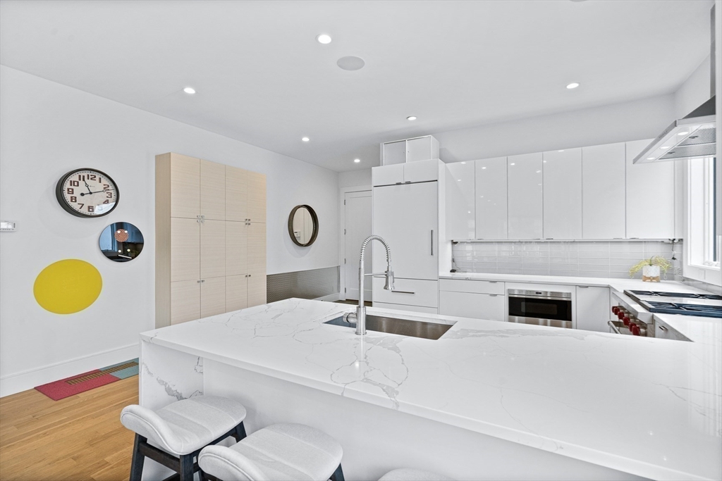 26 Salisbury Road, Unit 26 Newton, MA 02458 - Photo 7 of 23