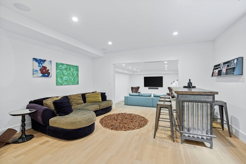 26 Salisbury Road, Unit 26 Newton, MA 02458 - Photo 10 of 23