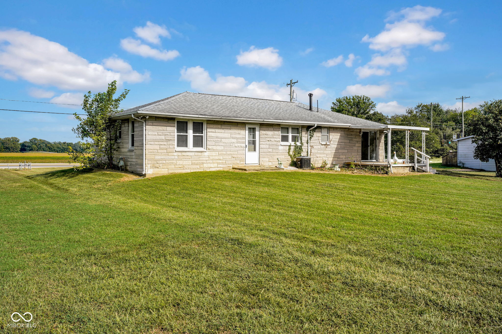 6954 South Jonesville Road Columbus, IN 47201 - Photo 20 of 32 Gallery Image 20