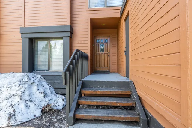 $899,000 | 105 Sanctuary, Unit 105, Mammoth Lakes, CA 93546