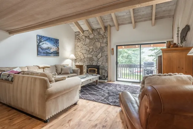 $899,000 | 105 Sanctuary, Unit 105, Mammoth Lakes, CA 93546