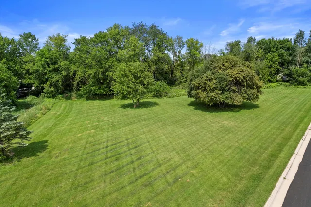 $249,900 | 106 Carriage Hill Drive, Watertown, WI 53098