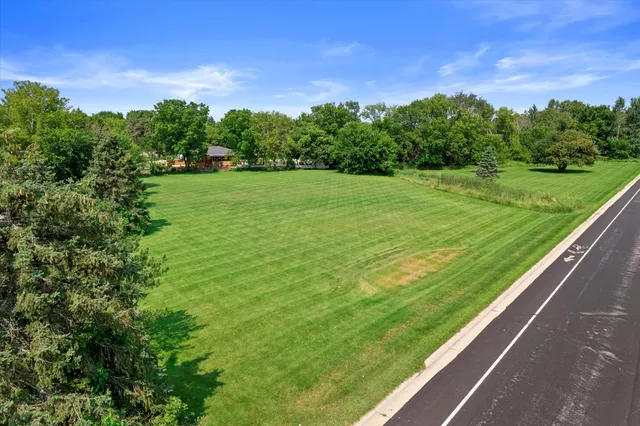 $249,900 | 106 Carriage Hill Drive, Watertown, WI 53098