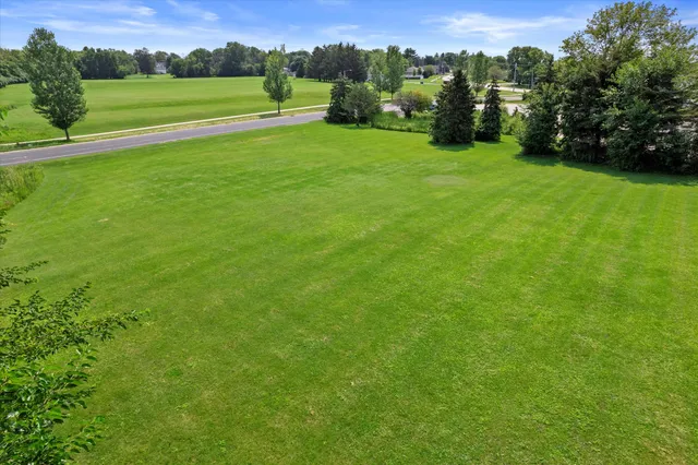 $249,900 | 106 Carriage Hill Drive, Watertown, WI 53098