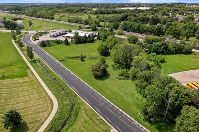 $249,900 | 106 Carriage Hill Drive, Watertown, WI 53098