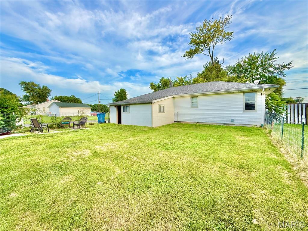 1107 Wilson Street South Roxana, IL 62087 - Photo 25 of 26 Gallery Image 25