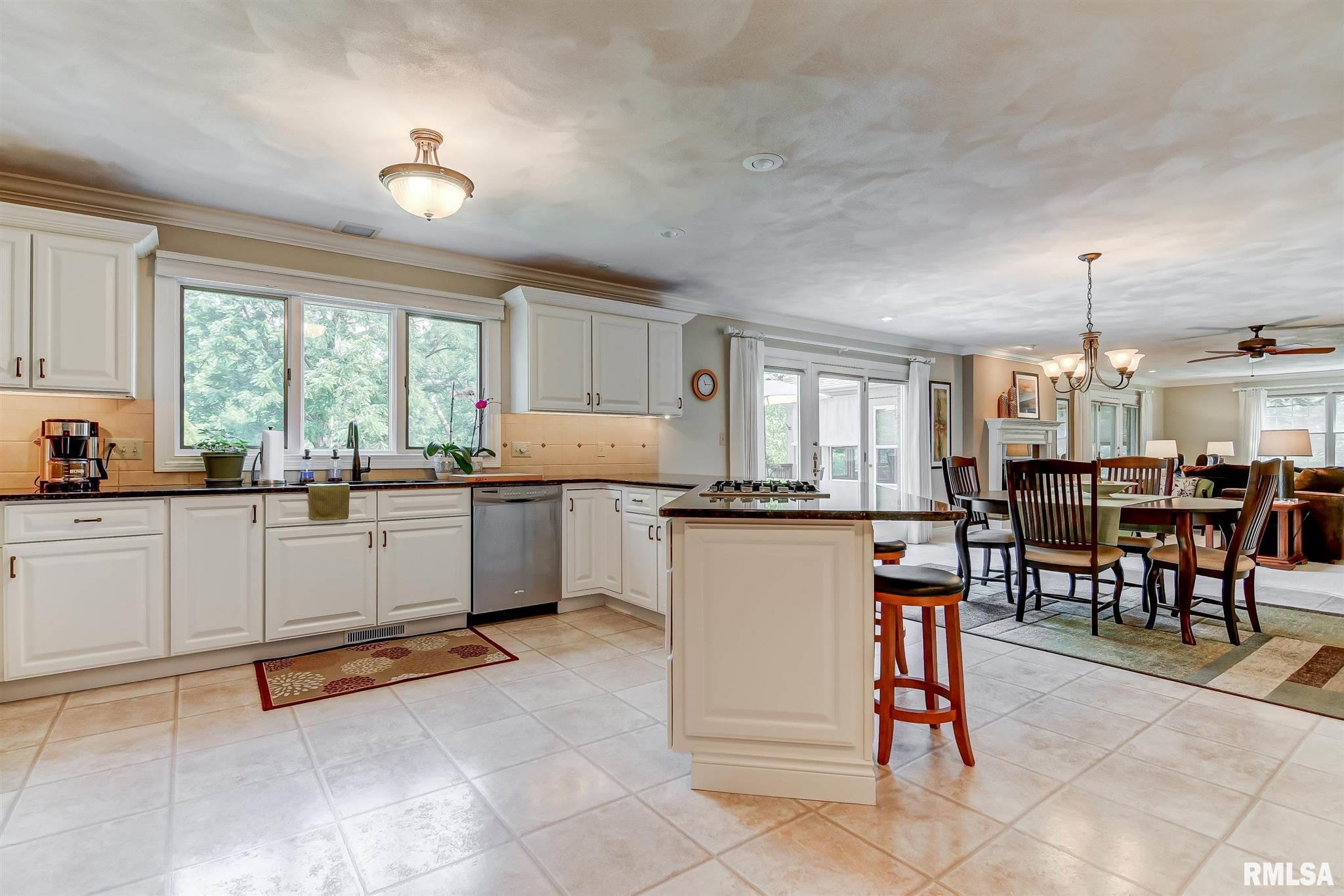 2005 Oak Creek Road Springfield, IL 62704 - Photo 14 of 50