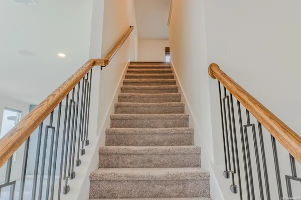 $1,800 | 511 Dakota Creek, New Braunfels, TX 78130