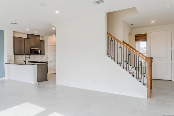 $1,800 | 511 Dakota Creek, New Braunfels, TX 78130