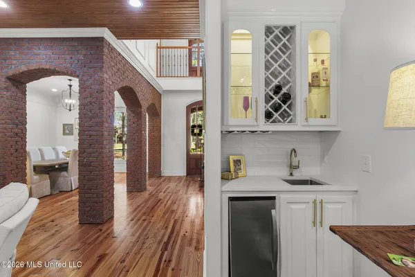 $875,000 | 6 Eastbrooke Circle, Madison, MS 39110