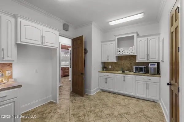 $875,000 | 6 Eastbrooke Circle, Madison, MS 39110