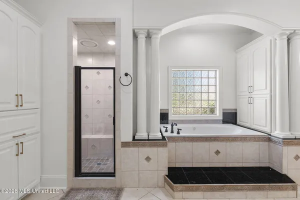 $875,000 | 6 Eastbrooke Circle, Madison, MS 39110