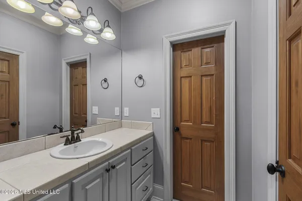 $875,000 | 6 Eastbrooke Circle, Madison, MS 39110
