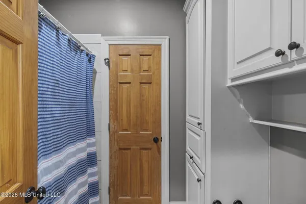 $875,000 | 6 Eastbrooke Circle, Madison, MS 39110