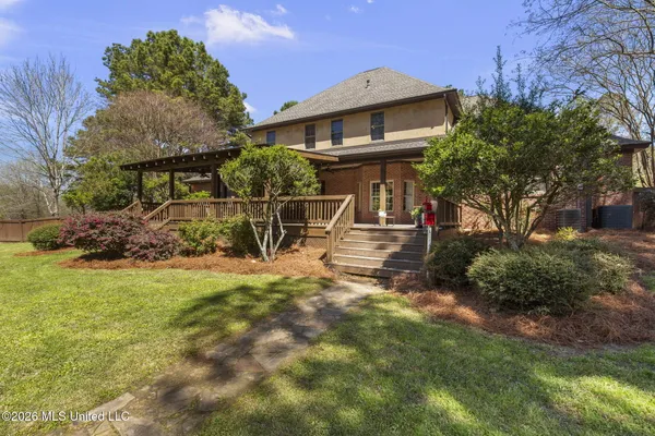 $875,000 | 6 Eastbrooke Circle, Madison, MS 39110