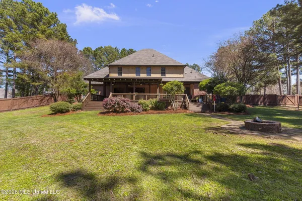 $875,000 | 6 Eastbrooke Circle, Madison, MS 39110