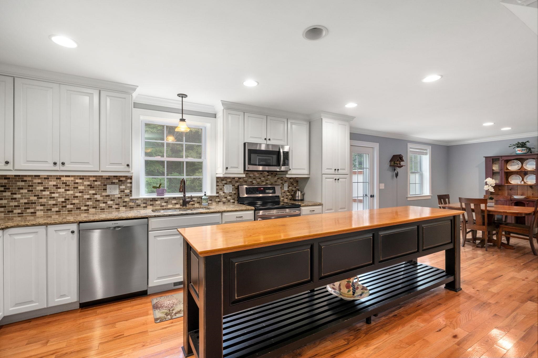 32 Osgood Road Kensington, NH 03833 - Photo 4 of 38