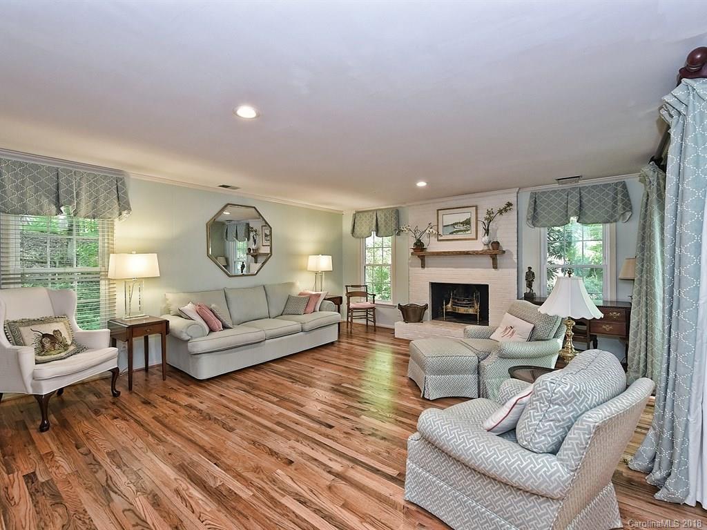4267 Tottenham Road Charlotte, NC 28226 - Photo 12 of 35 Gallery Image 12