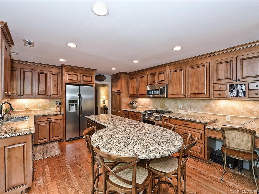4267 Tottenham Road Charlotte, NC 28226 - Photo 19 of 35 Gallery Image 19