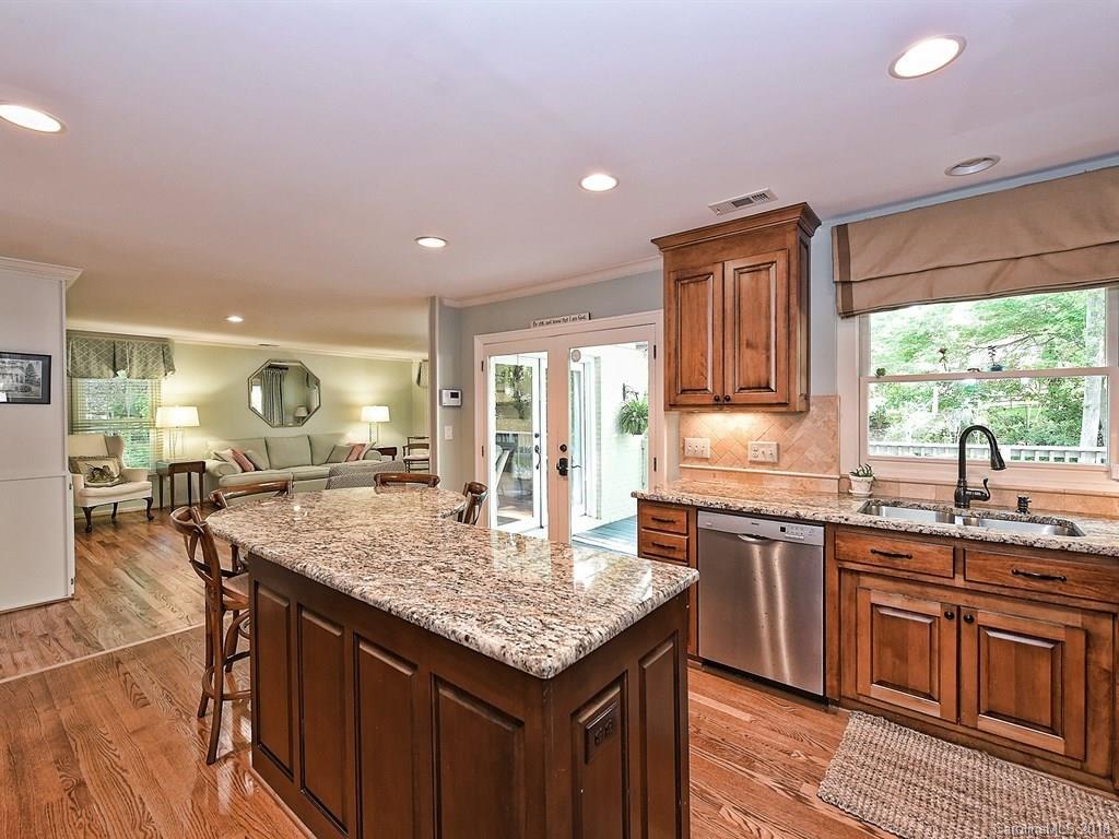 4267 Tottenham Road Charlotte, NC 28226 - Photo 21 of 35 Gallery Image 21