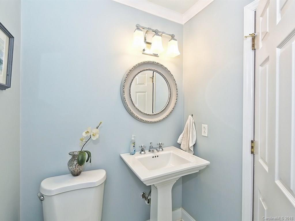 4267 Tottenham Road Charlotte, NC 28226 - Photo 23 of 35 Gallery Image 23