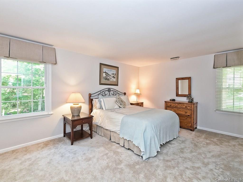 4267 Tottenham Road Charlotte, NC 28226 - Photo 24 of 35 Gallery Image 24