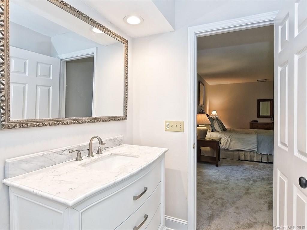 4267 Tottenham Road Charlotte, NC 28226 - Photo 28 of 35 Gallery Image 28