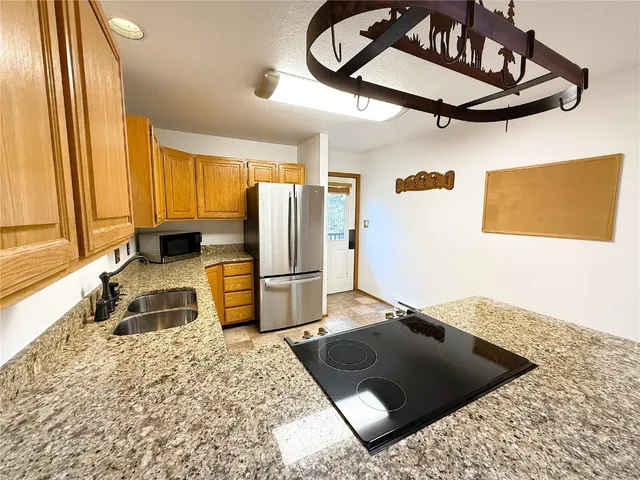 $819,999 | 132 Burgundy Circle, Silverthorne, CO 80498