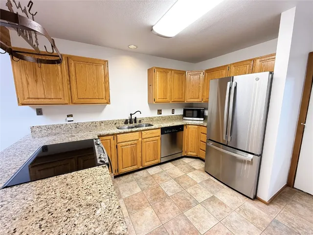 $819,999 | 132 Burgundy Circle, Silverthorne, CO 80498