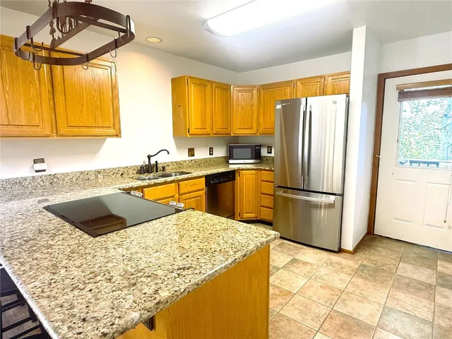 $819,999 | 132 Burgundy Circle, Silverthorne, CO 80498