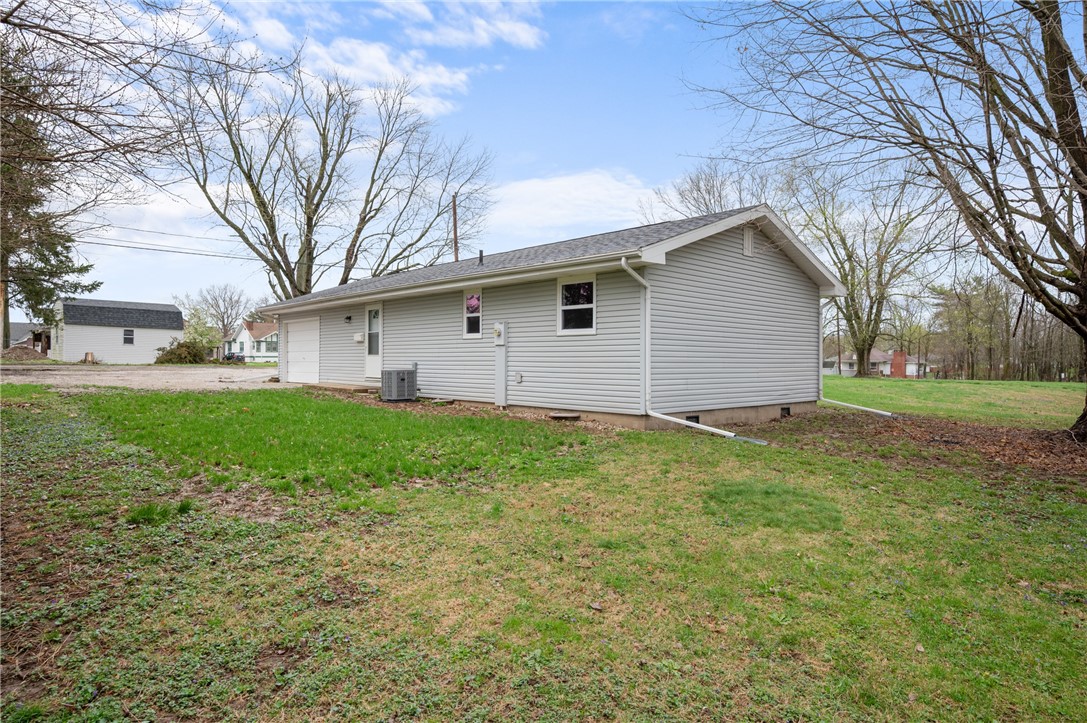607 South Walnut Street Georgetown, IL 61846 - Photo 24 of 29
