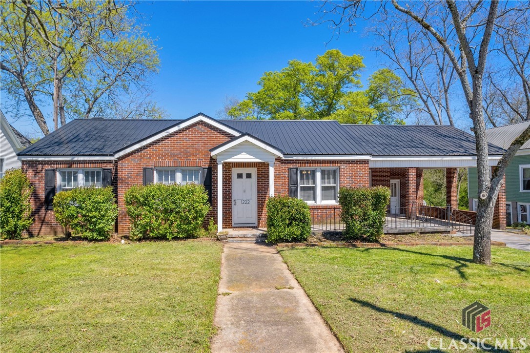 1222 South Broad Street Commerce, GA 30529 - Photo 1 of 48 Gallery Image 1