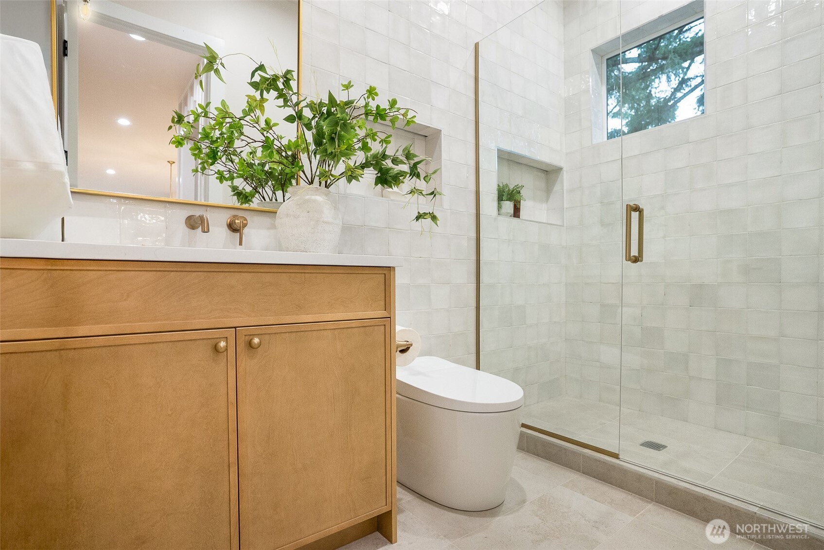 18607 104th Avenue Northeast, Unit B Bothell, WA 98011 - Photo 16 of 34