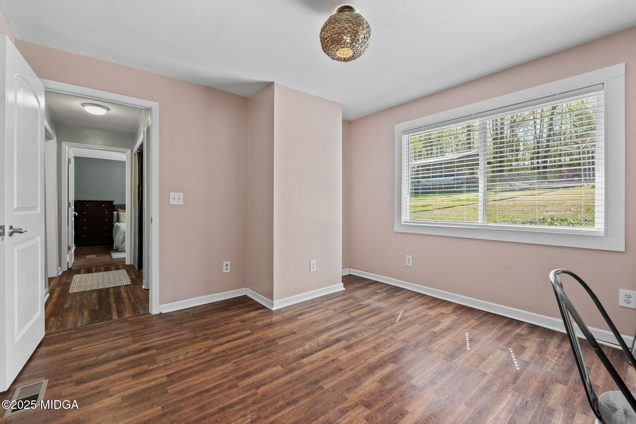 532 Henry Higgins Road Jackson, GA 30233 - Photo 20 of 43 a view of an empty room with a window