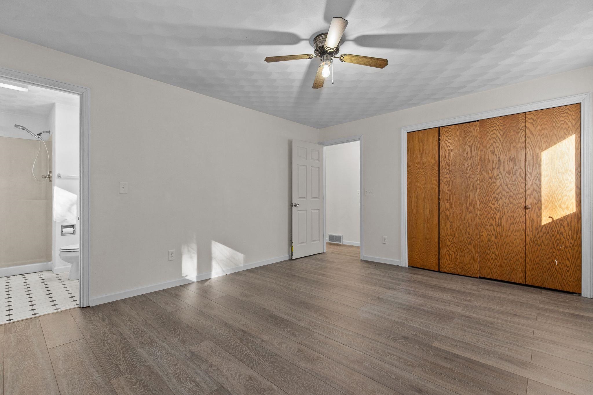 201 East Meadow Grove Boulevard Appleton, WI 54915 - Photo 23 of 34