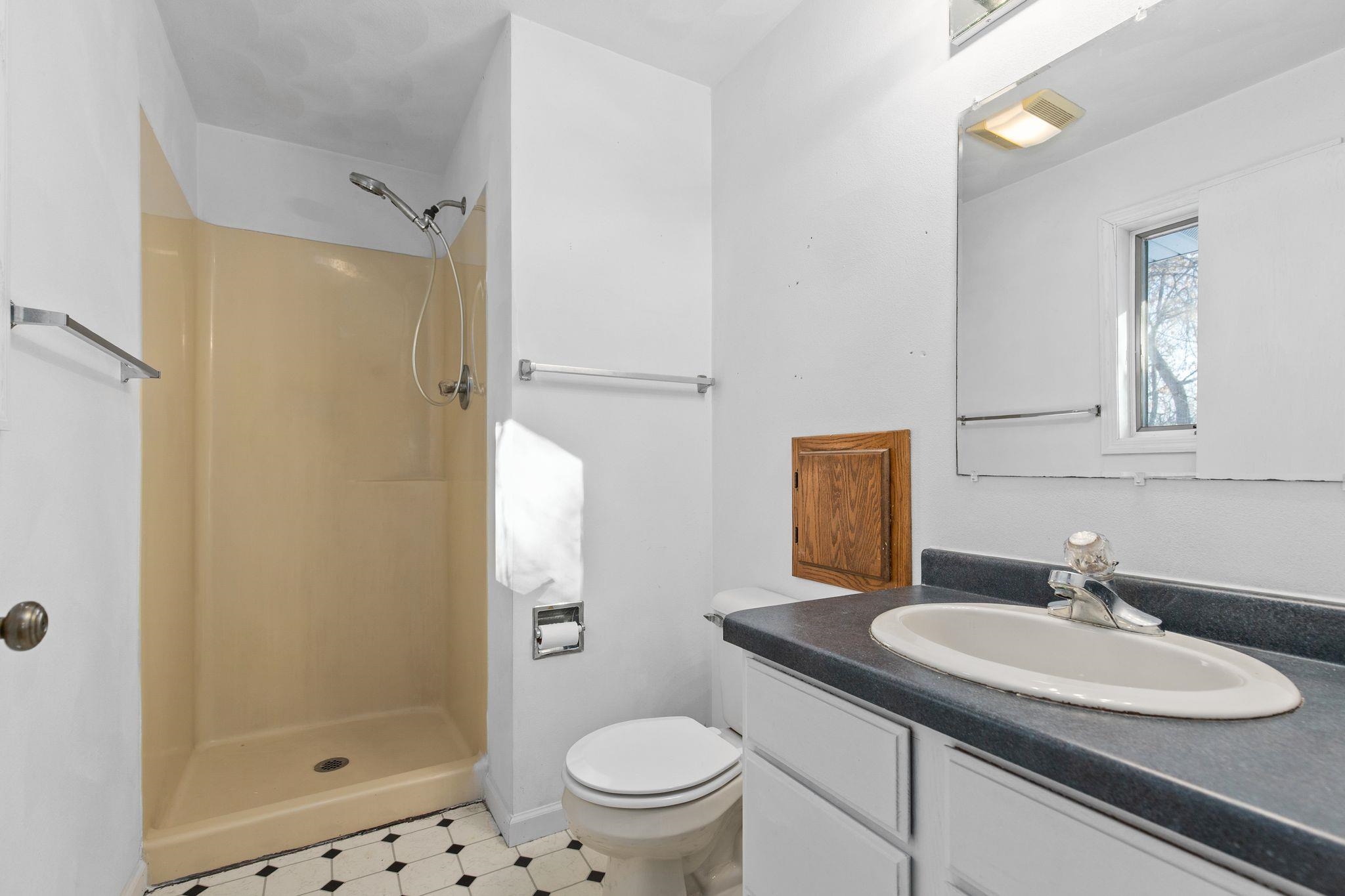 201 East Meadow Grove Boulevard Appleton, WI 54915 - Photo 24 of 34