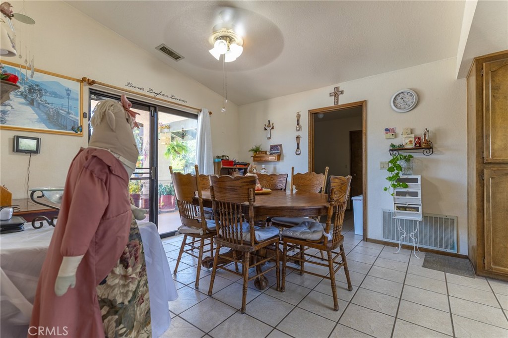 16058 Venango Road Apple Valley, CA 92307 - Photo 23 of 57