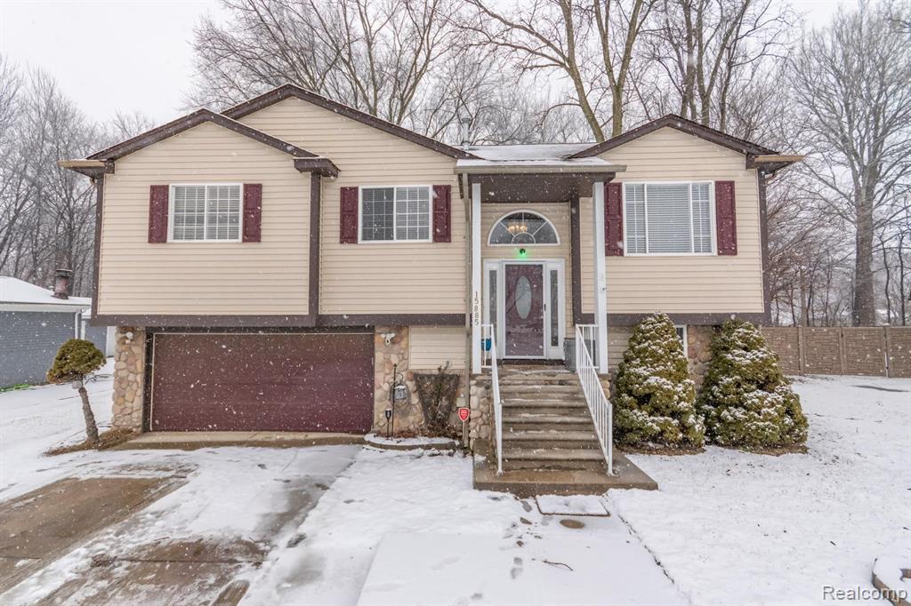 15885 Ridgebrook Path Romulus, MI 48174 - Photo 1 of 28