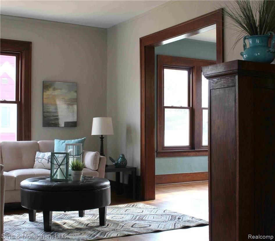 1527 Crooks Road Royal Oak, MI 48067 - Photo 6 of 19 Beautifully restored oak trim