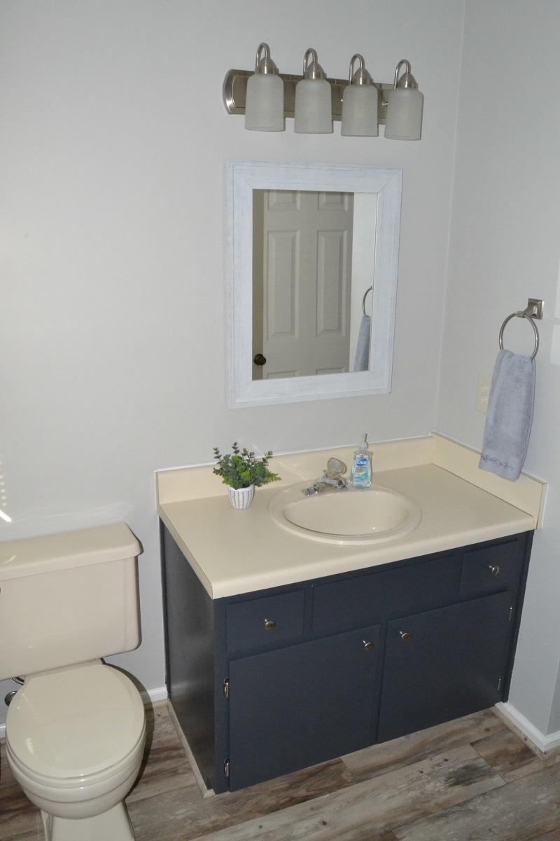 1664 Millbridge Road Salem, VA 24153 - Photo 22 of 26 22 Guest Bath