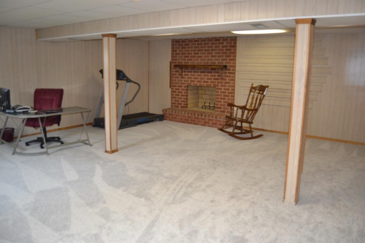 1664 Millbridge Road Salem, VA 24153 - Photo 23 of 26 23 Down 1