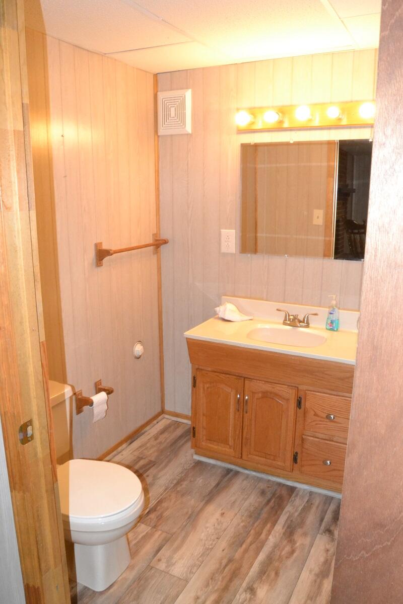 1664 Millbridge Road Salem, VA 24153 - Photo 25 of 26 25 Down Half Bath