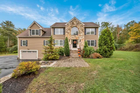 $1,000,000 | 7 Coopers Grove Road, Kingston, NH 03848