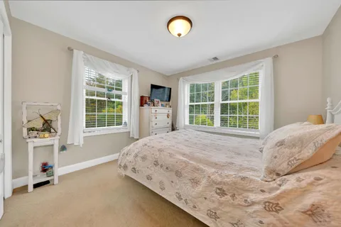 $1,000,000 | 7 Coopers Grove Road, Kingston, NH 03848