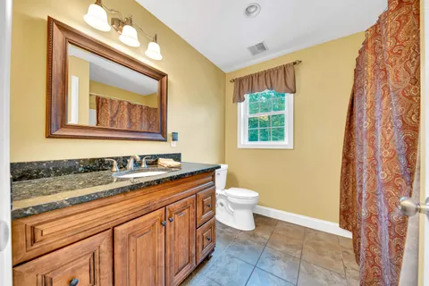 $1,000,000 | 7 Coopers Grove Road, Kingston, NH 03848